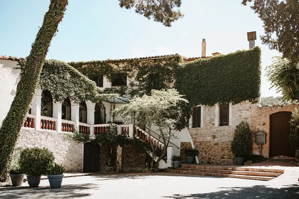 Masia Mas Coll Exterior
